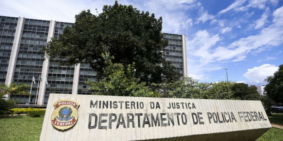 Operação para coibir crime de evasão de divisas é deflagrada pela PF