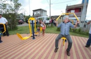 Prefeitura de Poá inaugura praça no Jardim São José