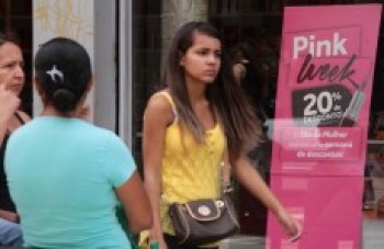 Comércio de Mogi ainda tem baixa procura por presentes no Dia Internacional da Mulher