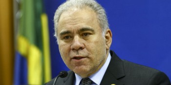 Ministro anuncia doação de 86,7 milhões de doses de vacina da covid-19