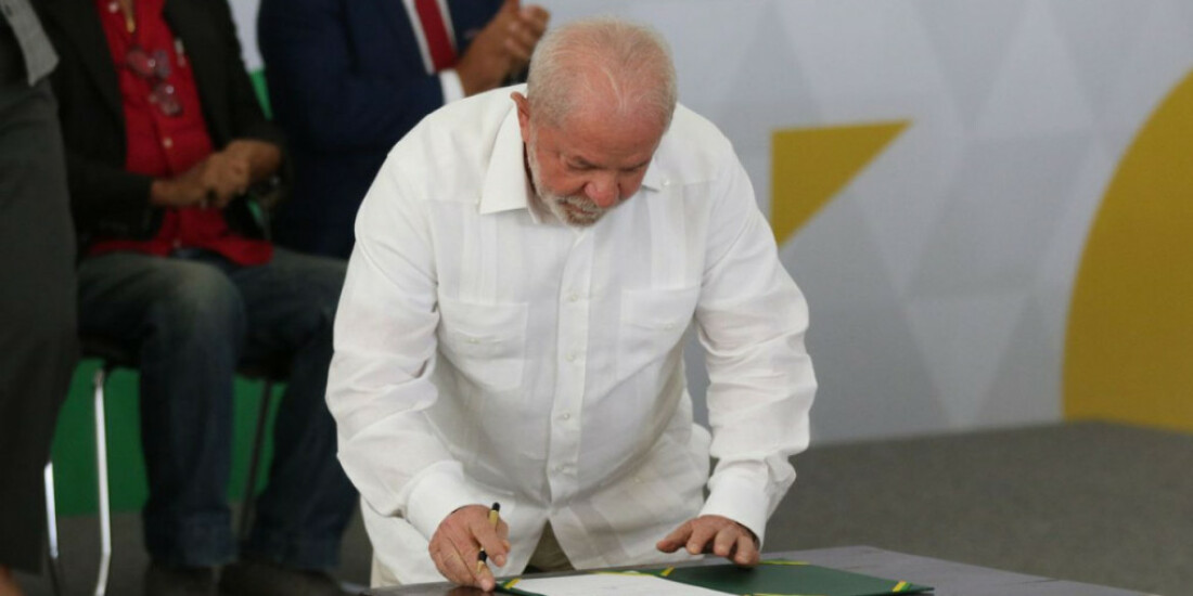 Governo concede reajuste de 9% a servidores do Executivo