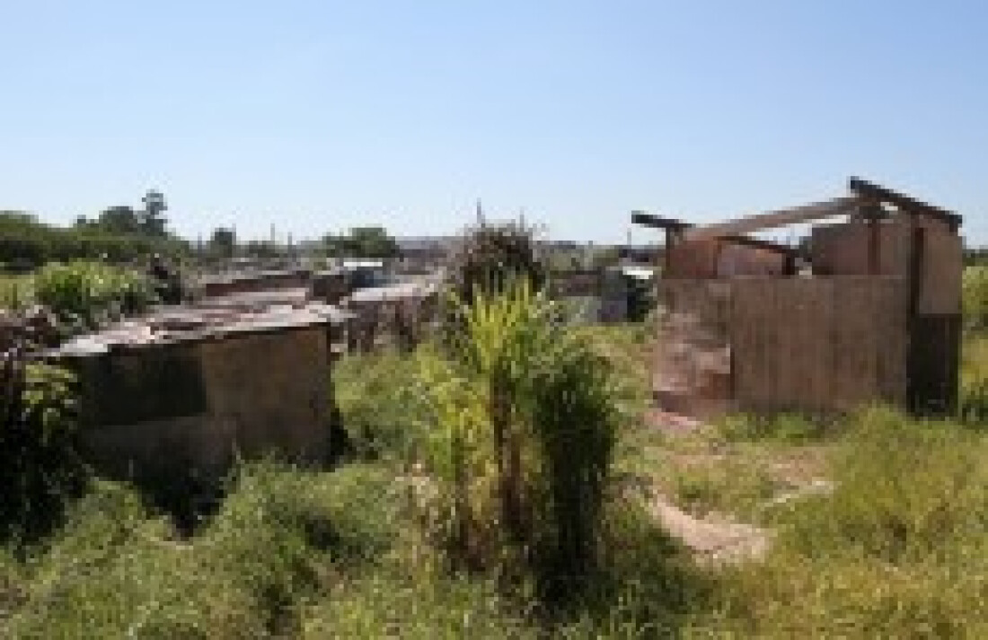 Empresa será contratada para remover famílias