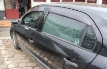 Marido é executado na frente da eposa