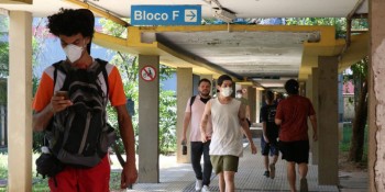 Capes disponibiliza 3.561 bolsas a 213 instituições de ensino superior
