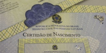 Brasil reduz subnotificação de nascimentos e mortes, indica IBGE