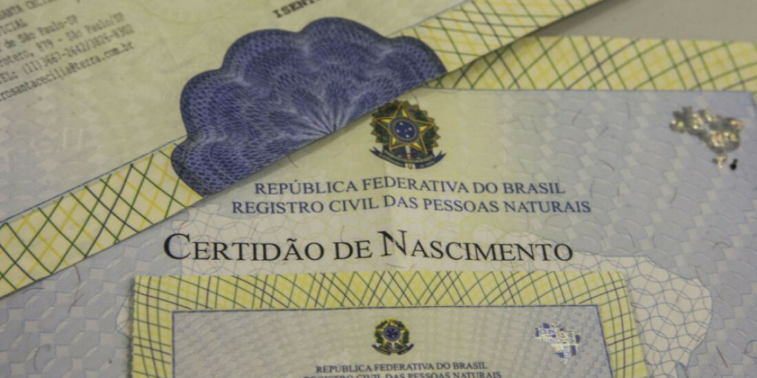 Brasil reduz subnotificação de nascimentos e mortes, indica IBGE