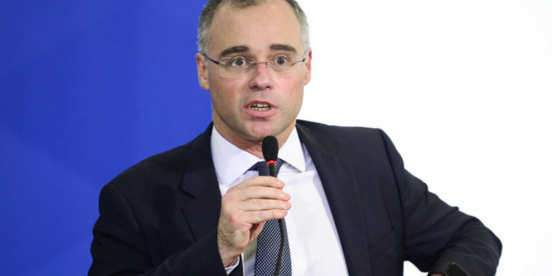 André Mendonça toma posse como ministro substituto do TSE