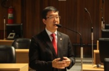 Dat é homenageado pelos 10 anos