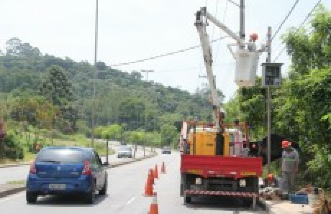 Perimetral recebe novo radar de velocidade: