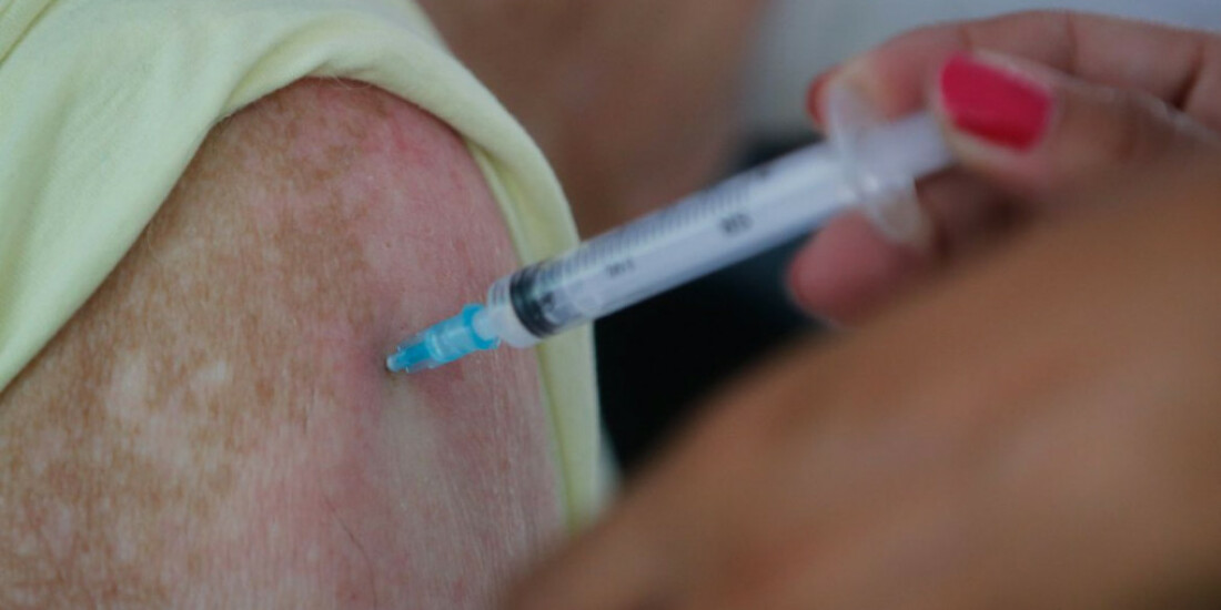 Idosos podem se vacinar contra gripe e Covid no Pró-Hiper