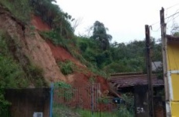 Temporal leva destruição ao distrito de Sabaúna, em Mogi