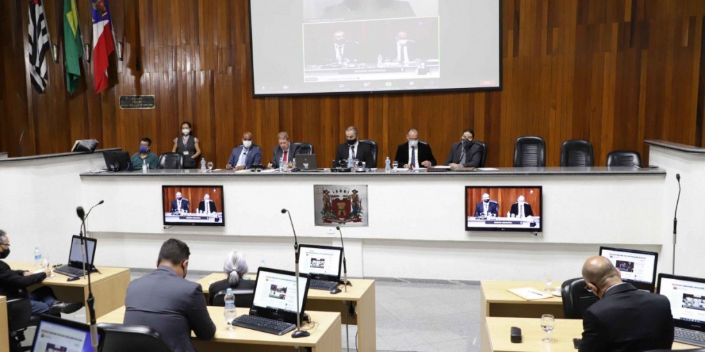 Câmara aprova reajuste salarial dos servidores públicos