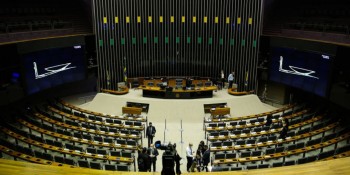 Plenário da Câmara é ambiente inviolável, diz vice-presidente