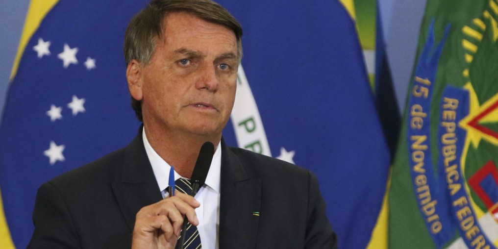 Presidente deixa hospital após desconforto abdominal