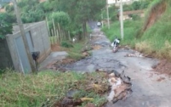 Ruas do Botujuru em más condições