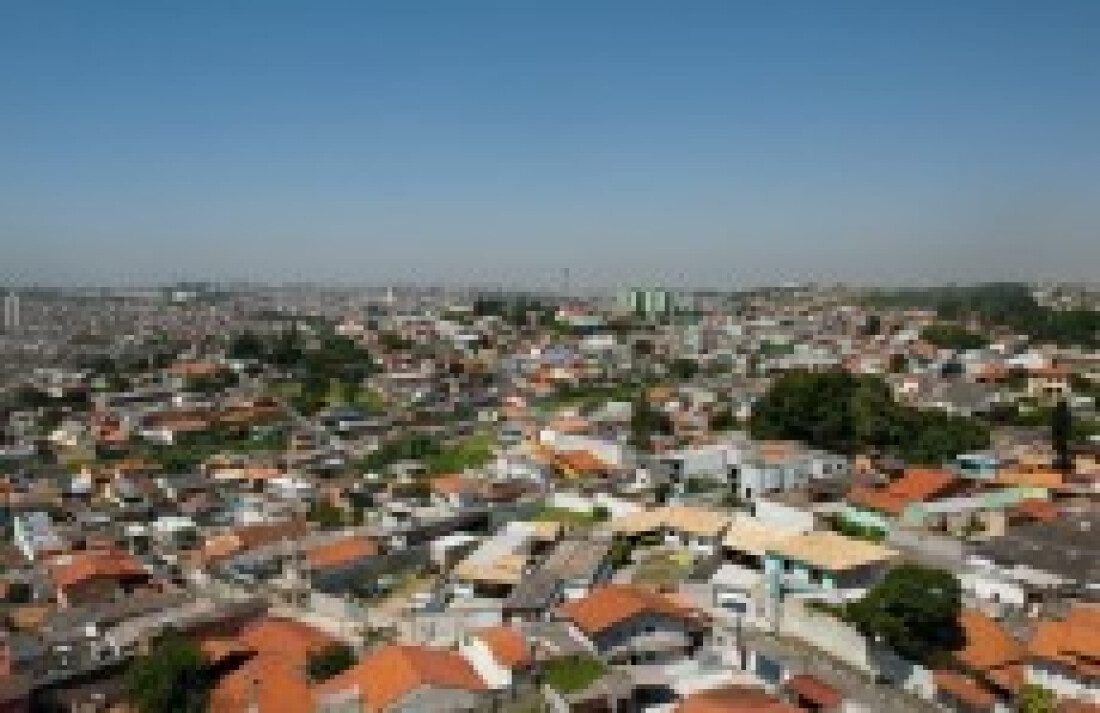 Lei exige que construções de muros sejam realizadas