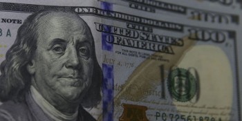 Dólar cai para R$ 4,84 e fecha no menor valor desde março de 2020