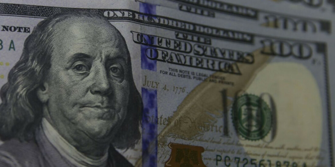 Dólar cai para R$ 4,84 e fecha no menor valor desde março de 2020