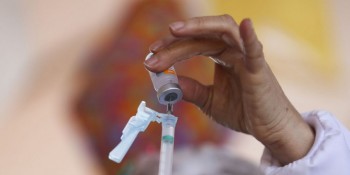 Aplicação da quarta dose para idosos pode ser agendada