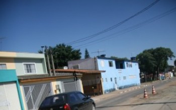 Buracos voltam a prejudicar motoristas no Imperador: