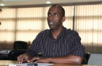 Justiça mantém suspensos direitos políticos de Candido