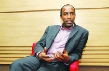 Candido não consegue reverter suspensão de direitos políticos