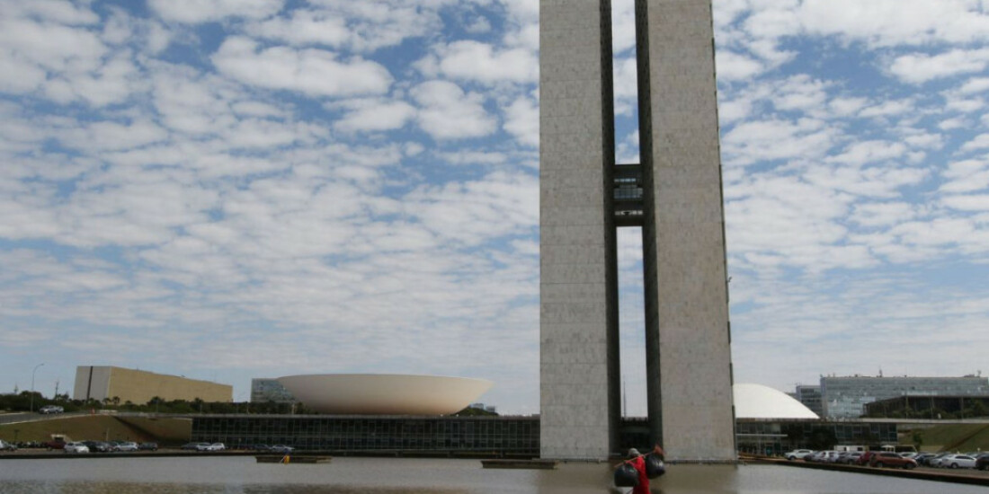 Congresso aprova reajuste para servidores e piso da enfermagem