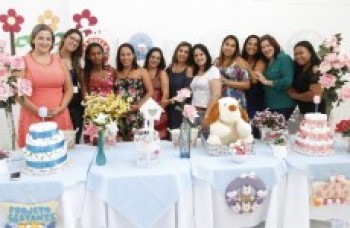 Gestantes recebem kits da prefeitura