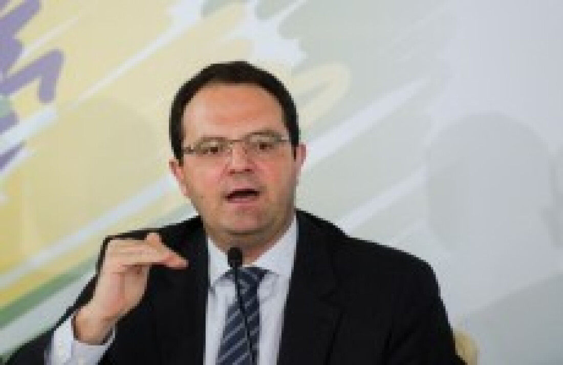 Governo quer reduzir a meta fiscal