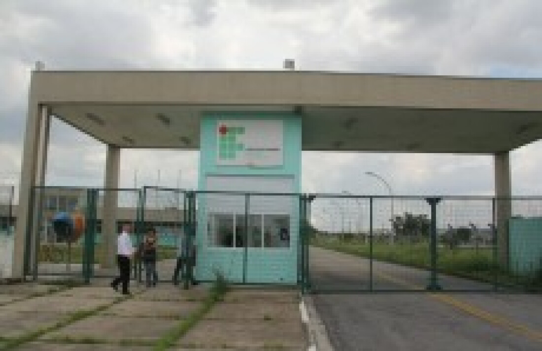 Cinco escolas vão representar Suzano no Febrace