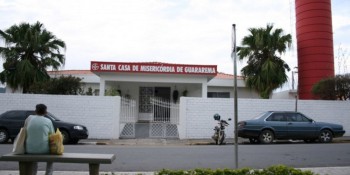 Estrutura de bicicletário desaba e três crianças ficam feridas