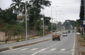 Colocação de postes já está na fase final