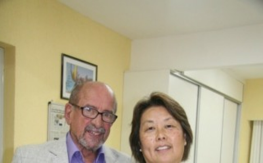 54 anos