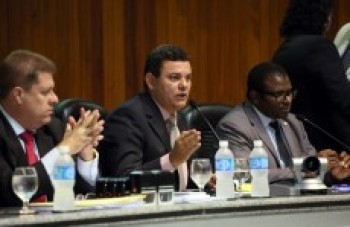 Câmara aprova reajuste de 11% para servidores