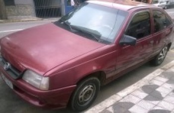 PM detém trio acusado de assalto