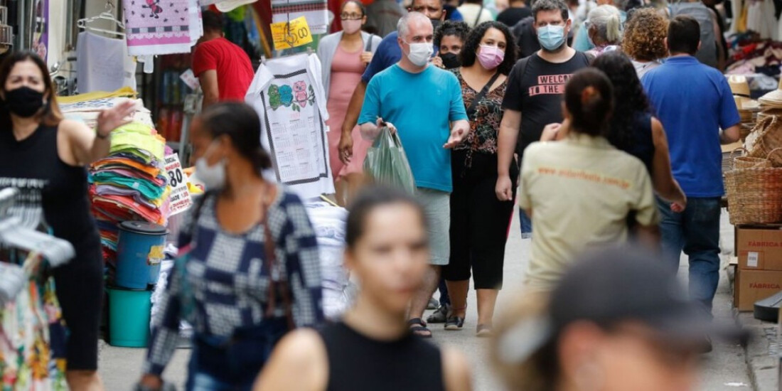 Estado confirma liberação das máscaras ao ar livre