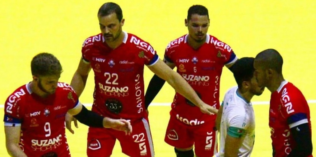Suzano Vôlei assume liderança da Superliga B