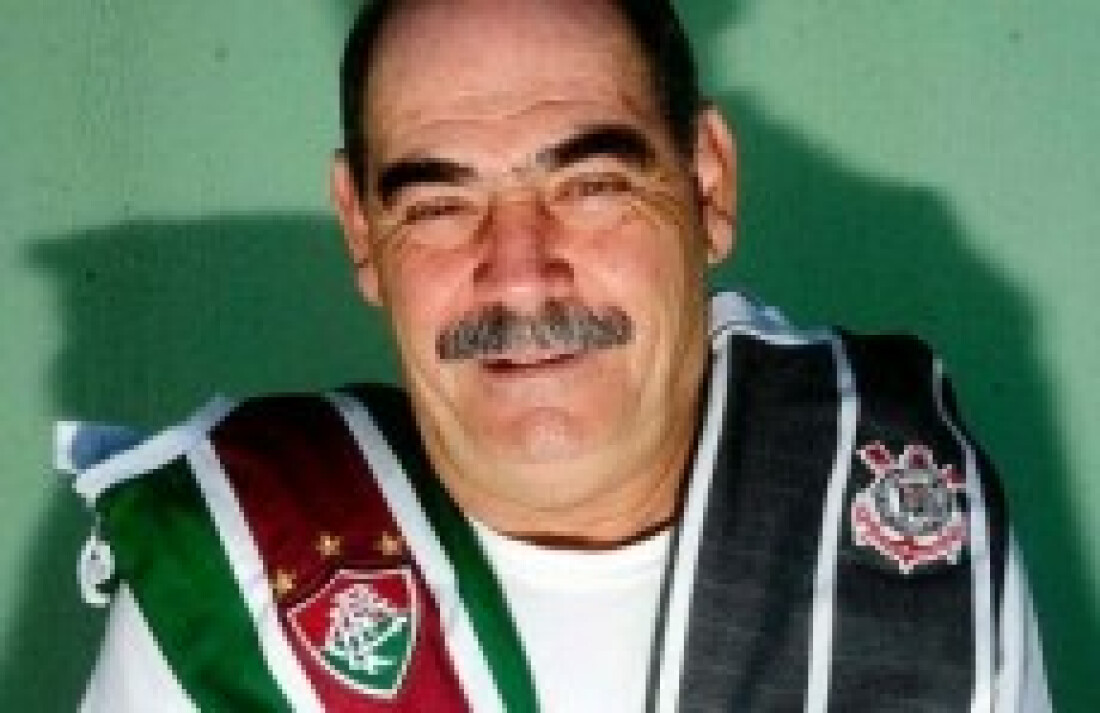 Craque Rivelino participa de evento no Bortolozzo