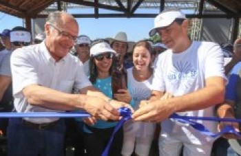 Alckmin inaugura trajeto 'Rota da Luz' para Aparecida