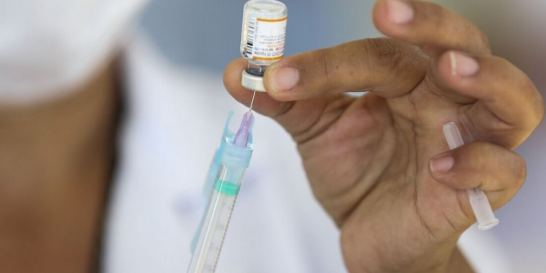 Covid-19: país tem 28,8 milhões de casos e quase 650 mil mortes