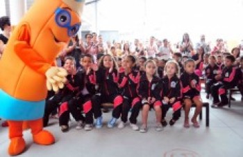 Prefeito Mamoru entrega escola para 590 alunos