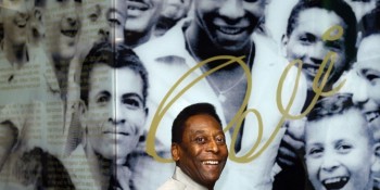 Pelé recebe alta após se recuperar de infecção urinária