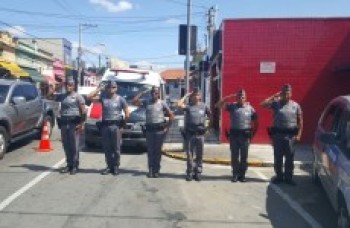 Batalhão de Mogi homenageia policiais mortos