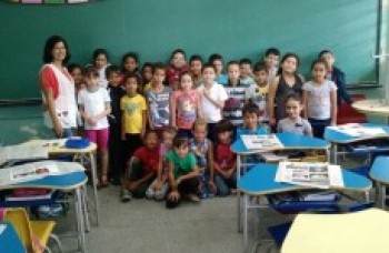 Alunos de Biritiba praticam a leitura e a escrita com o jornal