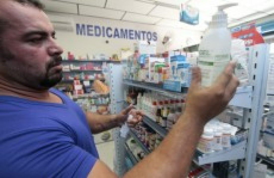 Medo da Gripe A faz estoques de álcool em gel se esgotarem