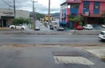 Moradores reclamam da drenagem em vias do local