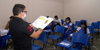 Estudo mostra defasagem de salários de professores da rede particular