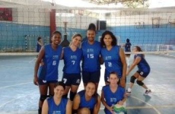 Vôlei de Poá enfrenta o São Pedro: