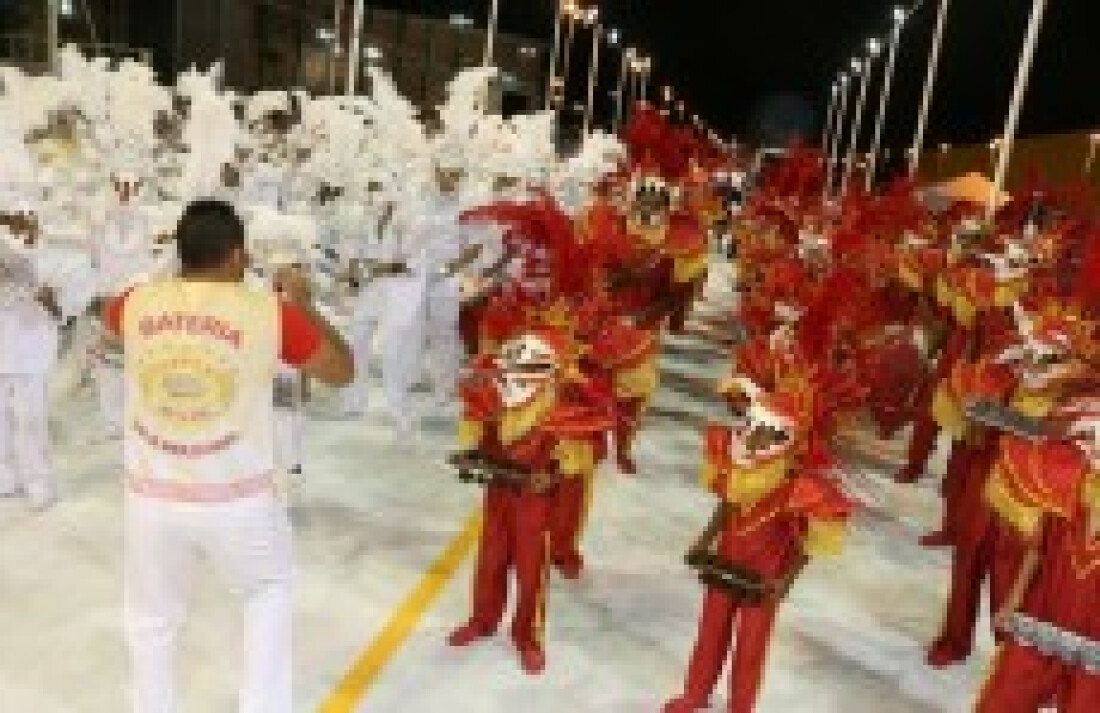 Escolas de Samba colorem o Carnaval desde os anos 1970