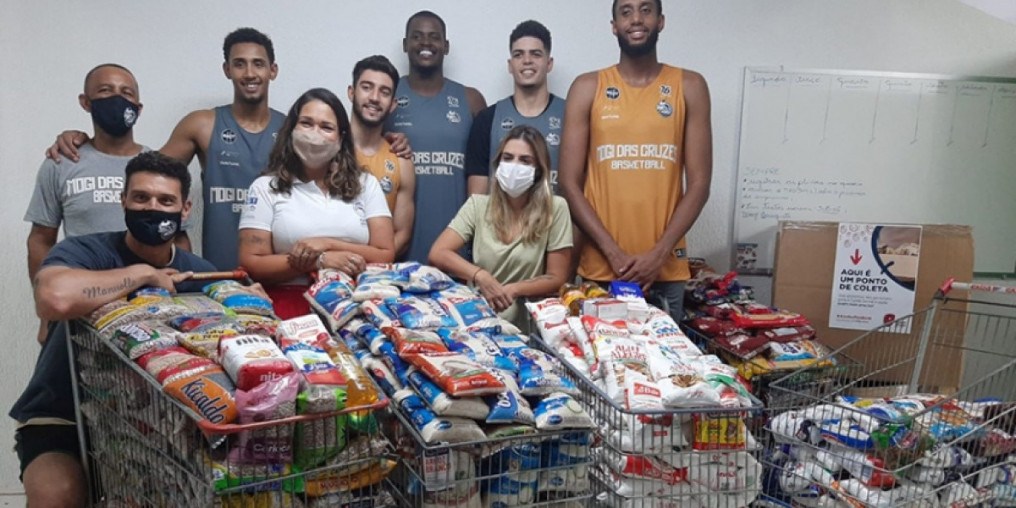 Fundo Social recebe mais de meia tonelada de alimentos